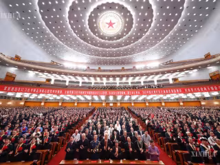 တရုတ်ကွန်မြူနစ်ပါတီက တရုတ်နိုင်ငံ နှစ်ထောင်ချီသမိုင်းတွင် အထွန်းပြောင်ဆုံး စာမျက်နှာအား ရေးခြယ်ခဲ့ဟု ရှီကျင့်ဖိန် ဆို