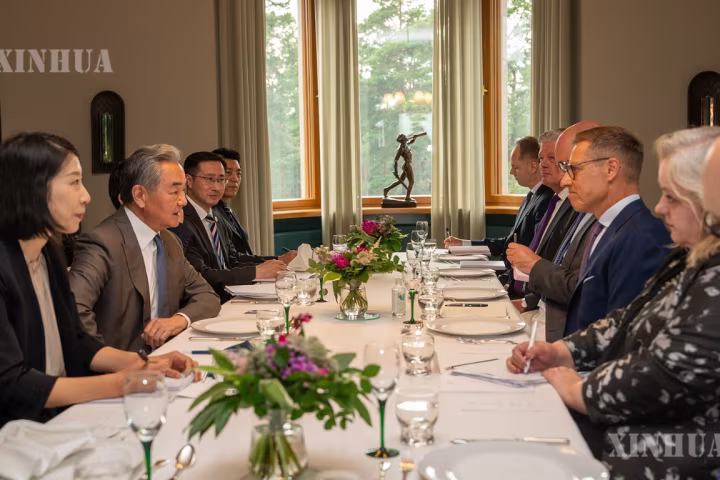 ဖင်လန်နိုင်ငံ သမ္မတ Alexander Stubb နှင့် ဝမ်ရိ တွေ့ဆုံဆွေးနွေး