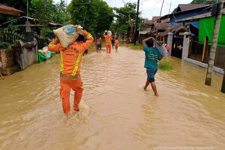 မြန်မာနိုင်ငံ မွန်ပြည်နယ်အတွင်း ရေကြီးရေလျှံမှုများကြောင့် လူဦးရေ ၁,၆၀၀ ကျော် ရေဘေးလွတ်ရာသို့ ပြောင်းရွှေ့