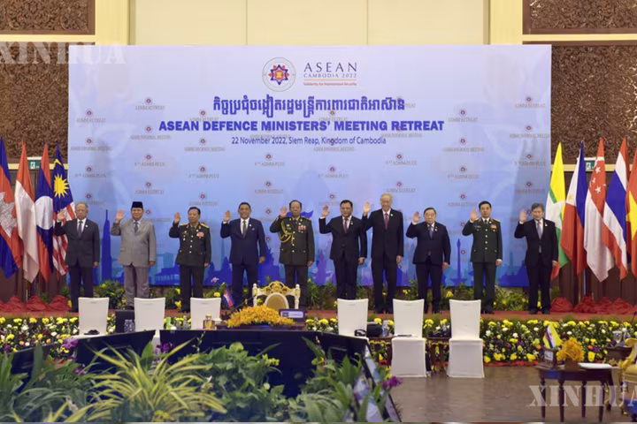 စုပေါင်းအင်အား ၊ စည်းလုံးညီညွတ်မှုဖြင့် အာဆီယံ လုံခြုံရေး အဓိက စိန်ခေါ်မှုများကို ရင်ဆိုင်ဖြေရှင်းရန် ကမ္ဘောဒီးယား ကာကွယ်ရေးဝန်ကြီး တိုက်တွန်းပြောကြား