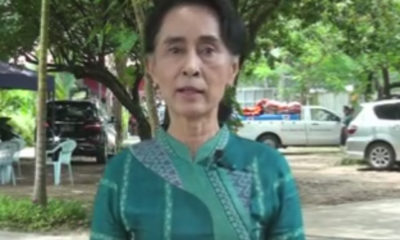 အမ်ိဳးသား ဒီမိုကေရစီ အဖြဲ႔ခ်ဳပ္ ဥကၠဌ ေဒၚေအာင္ဆန္းစုၾကည္ ေရေဘးဒုကၡသည္မ်ား အား ကူညီရန္ တိုက္တြန္း ေျပာၾကားေနစဥ္ (ဓာတ္ပံု- Aung San Suu Kyi Facebook)