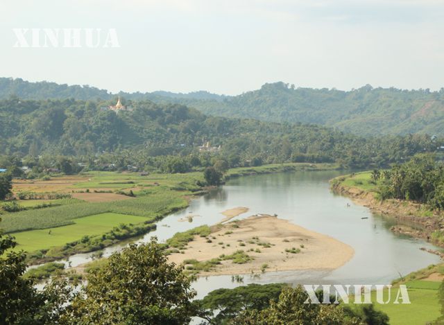 အယ်နီညို အကျိုးသက်ရောက်မှုကြောင့် မြန်မာနိုင်ငံ အတွင်းရှိ မြစ်ချောင်းများ ရေလျော့နည်းလာ သည်ကို တွေ့ရစဉ် (ဆင်ဟွာ)