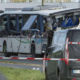 ပြင်သစ်နိုင်ငံ တွင် ဖြစ်ပွားခဲ့သည့် ကျောင်းကားနှင့် ထရပ်ကား တိုက်မိမှု မြင်ကွင်းအားတွေ့ရစဉ် ( ဓာတ်ပုံ-အင်တာနက်)