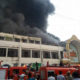 မန္တလေးမြို့ မင်္ဂလာဈေး အဆောက်အဦ မီးလောင်မှု အားတွေ့ရစဉ် (ဓာတ်ပုံ- Myanmar Fire Services Department)
