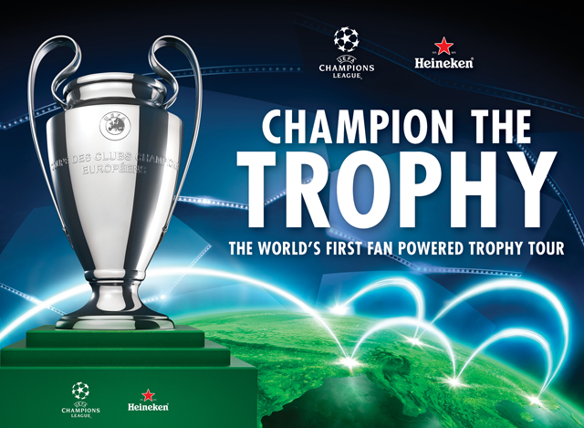 UEFA ချန်ပီယံလိဂ် ဆုဖလားအားတွေ့ရစဉ် (ဆင်ဟွာ)