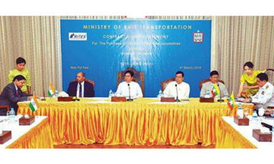 မြန်မာ့မီးရထားနှင့် အိန္ဒိယနိုင်ငံ နည်းပညာနှင့် စီးပွားရေးဆောင်ရွက်မှု ကုမ္ပဏီတို့YDM-4 ခေါင်း တွဲသစ် ၁၈ ခေါင်း ဝယ်ယူရေးနှင့် ပတ်သက်၍ သဘောတူစာချုပ်အား လက်မှတ်ရေးထိုးစဉ်(ဓာတ်ပုံ- MOI)