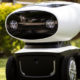 DRU အမည်ရှိ ကမ္ဘာ့ပထမဆုံး ပီဇာပို့ စက်ရုပ်အား တွေ့ရစဉ် (ဓာတ်ပုံ-အင်တာနက်)