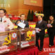 ဗီယက်နမ်နိုင်ငံ သမ္မတရွေးချယ်ပွဲတွင် Tran Dai Quang ( ဝဲ-အစွန်ဆုံး ) မဲပေးနေပုံအားတွေ့ရစဉ် ( ဆင်ဟွာ )
