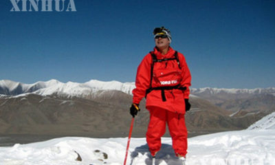 ဧဝရတ် တောင်ထိပ်သို့ တက်ရောက်မည့် ခြေတု နှစ်ဘက်ပိုင်ရှင် Xia Boyu (ဆင်ဟွာ)