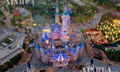 ရှန်ဟိုင်း Disneyland ကစားကွင်းအား ကောင်းကင်ယံမှ မြင်ရစဉ် (ဆင်ဟွာ)