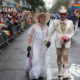 အမေရိကန်နိုင်ငံ မန်ဟက်တန်၌ ၂ဝ၁၅ ခုနှစ် ဇွန်လ ၂၈ ရက်က ပြုလုပ်ခဲ့သော လိင်တူ ချစ်သူပွဲ အားတွေ့ရစဉ် (ဆင်ဟွာ)