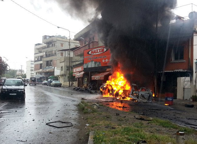 လက်ဘနွန်နိုင်ငံတွင် ဗုံးပေါက်ကွဲမှု တစ်ခုအား တွေ့ရစဉ် (ဓာတ်ပုံ- အင်တာနက်)