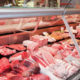 ရုရှား ဈေးဝယ်စင်တာ၌ အအေးခံ အသားများအား တွေ့ရစဉ် (ဓာတ်ပုံ- အင်တာနက်)