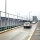 သန်လျင်တံတားပေါ်တွင် ယာဉ်ဖြတ်သန်းသွားလာနေစဉ်(ဓာတ်ပုံ-MOI)