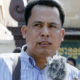 အသတ်ခံရသည့် ကမ္ဘောဒီးယား နိုင်ငံရေးလေ့လာသုံးသပ်သူ Kem Ley အားတွေ့ရစဉ် (ဓာတ်ပုံ-အင်တာနက်)