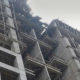 အိန္ဒိယနိုင်ငံ အနောက်ပိုင်းတွင် ပြိုကျခဲ့သည့် ဆောက်လက်စ အဆောက်အဦ တစ်လုံးအားတွေ့ရစဉ် (ဓာတ်ပုံ-အင်တာနက်)
