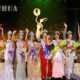 Miss Golden Land Myanmar 2016 ပြိုင်ပွဲတွင် ဆုရရှိခဲ့သည့် အလှမယ်များအား တွေ့ရစဉ်(ဆင်ဟွာ)