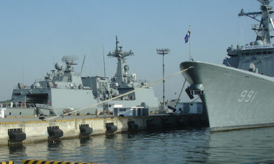 Jinhae ခရိုင် တောင်ကိုရီးယားရေတပ်စခန်း ရှိ ရေတပ်သင်္ဘောများအား တွေ့ရစဉ် (ဓါတ်ပုံ-အင်တာနက်)