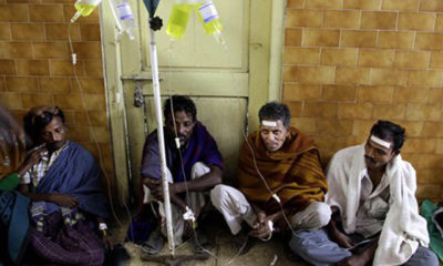တရားမဝင် အရက် သောက်သုံးမှုကြောင့် ဆေးရုံတွင် တက်ရောက် ကုသနေသည့် အိန္ဒိယ အမျိုးသားများအား တွေ့ရစဉ် (ဓာတ်ပုံ- အင်တာနက်)