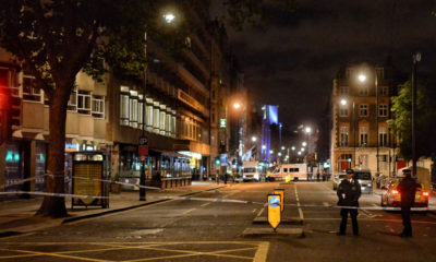 လန်ဒန်မြို့လယ်ရှိ Russell Square က အကြမ်းဖက် တိုက်ခိုက်မှု ဖြစ်ပွားခဲ့သည့် နေရာဝန်းကျင်၌ ရဲတပ်ဖွဲ့က လုံခြုံရေး ယူထားစဉ် (ဓာတ်ပုံ- အင်တာနက်)
