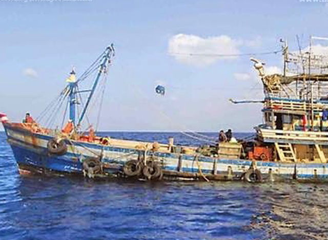 မြန်မာနိုင်ငံတွင်း ငါးဖမ်းစက်လှေများအားတွေ့ရစဉ်(ဓာတ်ပုံ-အင်တာနက်)