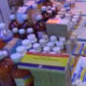 ဈေးကွက်အတွင်း ဖမ်းဆီးရမိသော သက်တမ်းလွန် ဆေးဝါးအတုများအားတွေ့ရစဉ်(ဓာတ်ပုံ-အင်တာနက်)