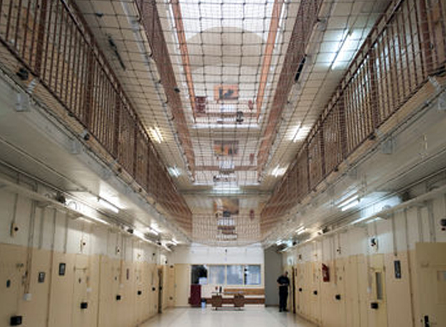 ပြင်သစ်နိုင်ငံရှိ အကျဉ်းထောင်တစ်ခု၏ အခန်းများအား တွေ့ရစဉ် (ဓါတ်ပုံ-အင်တာနက်)