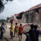 ဖိလစ်ပိုင်နိုင်ငံ၌ ၂ဝ၁၃ ခုနှစ် အောက်တိုဘာ ၁၅ ရက်တွင် ပြင်းအား ၇.၁ အဆင့်ရှိ ငလျင်ဒဏ်ခံရပြီးနောက် အပျက်အစီးပုံအားတွေ့ရစဉ်(ဓာတ်ပုံ-အင်တာနက်)