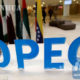 OPEC တံဆိပ် လိုဂိုနှင့် အဖွဲ့ဝင် အလံများအား တွေ့ရစဉ် (ဆင်ဟွာ)