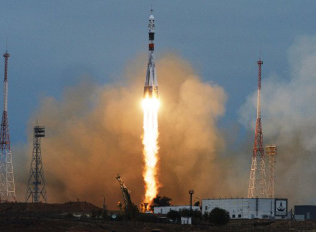 ရုရွားႏုိင္ငံက လႊတ္တင္ခဲ့သည့္ Soyuz MS-02 အာကာသယာဥ္အား ေတြ႕ရစဥ္ (ဓါတ္ပံု-အင္တာနက္)