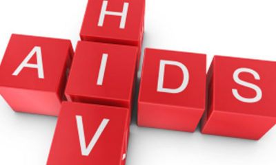 HIV/AIDS အား စာလံုးျဖင့္ သရုပ္ေဖာ္ထားစဥ္ (ဓာတ္ပံု-အင္တာနက္)