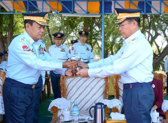 (၆၉)ႏွစ္ေျမာက္ တပ္မေတာ္(ေလ)ႏွစ္ပတ္လည္ေန႔ႏွင့္ ေလယာဥ္/ရဟတ္ယာဥ္ မ်ား တပ္ေတာ္၀င္အခမ္းအနားက်င္းပစဥ္(ဓာတ္ပံု-တပ္မေတာ္ကာကြယ္ေရးဦးစီးခ်ဳပ္႐ံုး)