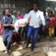 ဆုိမာလီယာ ႏုိင္ငံ၌ အသတ္ခံခဲ့ရေသာ ဆုိမာလီဂ်ာနယ္လစ္ Abdiaziz ၏ စ်ာပနအခမ္းအနားကုိ ၂ဝ၁၆ ခုႏွစ္ စက္တင္ဘာလ ၂၈ ရက္က က်င္းပေနစဥ္(ဆင္ဟြာ)