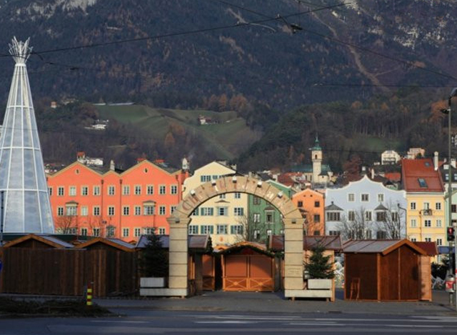 ၾသစႀတီးယား ႏိုင္ငံ အေနာက္ပိုင္း ရွိ Innsbruck ၿမိဳ႕ငယ္ ေလးအား ျမင္ေတြ႕ရစဥ္(ဓာတ္ပံု-အင္တာနက္)
