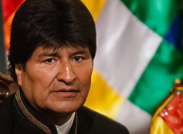 ဘိုလီးဗီးယားႏိုင္ငံ သမၼတ Evo Morales အား ေတြ႕ရစဥ္ (ဓာတ္ပံု-အင္တာနက္)