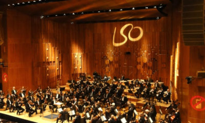 ၿဗိတိန္ သံစံုတီးဝိုင္းႀကီး London Symphony Orchestra ေဖ်ာ္ေျဖပဲြအား ေတြ႕ရစဥ္ (ဓာတ္ပံု-အင္တာနက္)