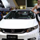 ဗီယက္နမ္ႏိုင္ငံ ကားျပပြဲ တစ္ခုတြင္ Honda Civic ကားအား ျပသထားစဥ္ (ဆင္ဟြာ)