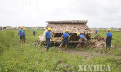 ရန္ကုန္-ေနျပည္ေတာ္ အျမန္လမ္းမႀကီးေပၚရွိ က်ဴးေက်ာ္တဲမ်ားအား ယေန႔ စတင္ ရွင္းလင္းေနစဥ္ (ဓာတ္ပံု-ဆင္ဟြာ)