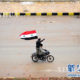 ဆီးရီးယား ႏုိင္ငံ အလံ ျဖင့္ ေအာင္ပြဲခံေနသူ တစ္ဦးအား ျမင္ေတြ႕ရစဥ္(ဆင္ဟြာ)