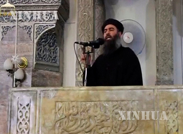 IS စစ္ေသြးၾကြအုပ္စုေခါင္းေဆာင္ Abu Bakr al-Baghdadi အားေတြ႕ရစဥ္ (ဆင္ဟြာ)
