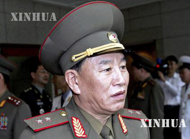 ေျမာက္ကုိရီးယားႏုိင္ငံ အာဏာရ အလုပ္သမားပါတီ ဗဟုိေကာ္မတီ ဒုတိယဥကၠ႒ ကင္ယံုခ်ဳိလ္( Kim Yong Chol) အား ေတြ ့ရစဥ္(ဆင္ဟြာ)