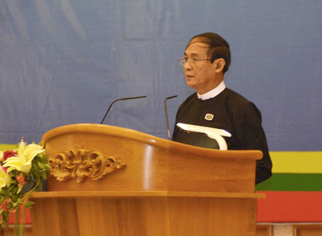 နုိင္ငံေတာ္သမၼတဦးဝင္းျမင္႔အားေတြ႔ရစဥ္ (ဓာတ္ပံု-- ျပည္သူ႔လႊတ္ေတာ္)