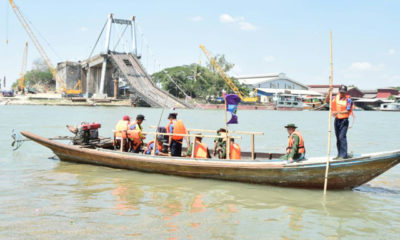 ေျမာင္းျမႀကိဳးတံတားအား ျပန္လည္ဆယ္တင္ျခင္း လုပ္ငန္းမ်ားေဆာင္ရြက္စဥ္ (ဓာတ္ပံု-- တပ္မေတာ္ကာကြယ္ေရးဦးစီးခ်ဳပ္ရံုး)