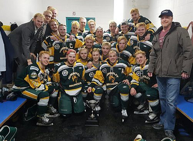 Humboldt Broncos အသင္းအား ေတြ႕ရစဥ္ (ဓာတ္ပံု-အင္တာနက္)