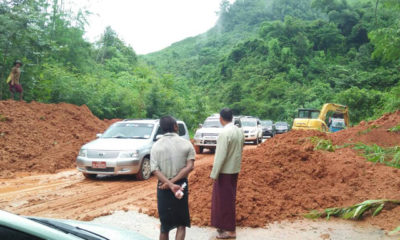 လမ္းၿပိဳက်မႈအား ျပဳျပင္ေနမႈအားေတြ႔ရစဥ္ (ဓာတ္ပံု--MOI)