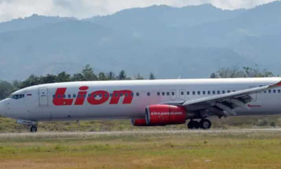 အင္ဒုိနီးရွားႏုိင္ငံ၌ Lion Air ေလယာဥ္တစ္စင္းအားေတြ ့ရစဥ္(ဓာတ္ပံု-အင္တာနက္)