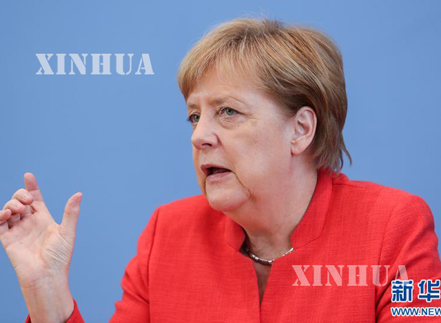 ဂ်ာမနီ ႏိုင္ငံ ဝန္ႀကီးခ်ဳပ္ Angela Merkel အား ျမင္ေတြ႕ရစဥ္(ဆင္ဟြာ)