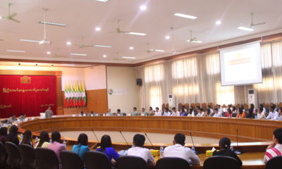 ျပည္ေထာင္စု ေ႐ြးေကာက္ပြဲ ေကာ္မရွင္ ဥကၠ႒ ႏွင့္ သင္တန္းသား/သူမ်ားႏွင့္ ေတြ ့ဆုံစဥ္(ဓာတ္ပုံ-MOI)