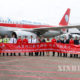 Sichuan Airlines ေလယာဥ္ ျဖင့္ တ႐ုတ္ ႏုိင္ငံ ရွီးအန္း ၿမိဳ႕ မွ ရန္ကုန္ ၿမိဳ႕ သို႕ ေရာက္ရွိလာေသာ ခရီးသည္မ်ားအား ျမင္ေတြ႕ရစဥ္(ဓာတ္ပံု-YACL)