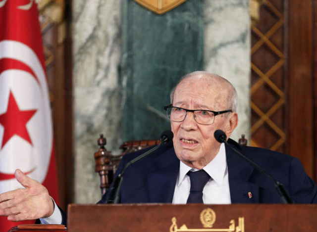 တူနီးရွားႏုိင္ငံ သမၼတ Beji Caid Essebsi အားေတြ႕ရစဥ္ (ဓါတ္ပံု-အင္တာနက္)